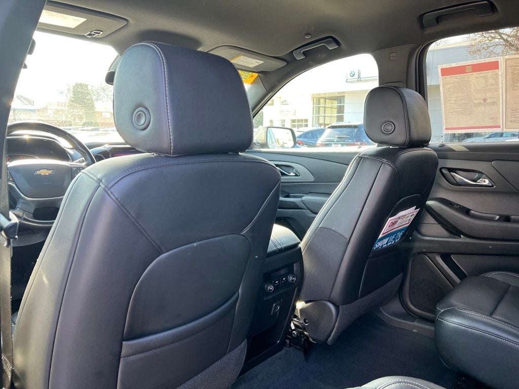 2022 Chevrolet Traverse LT Leather