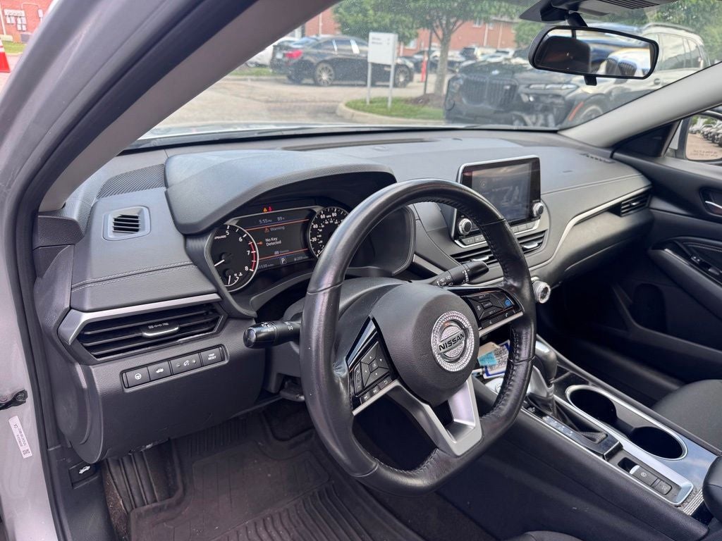 2021 Nissan Altima 2.5 SV