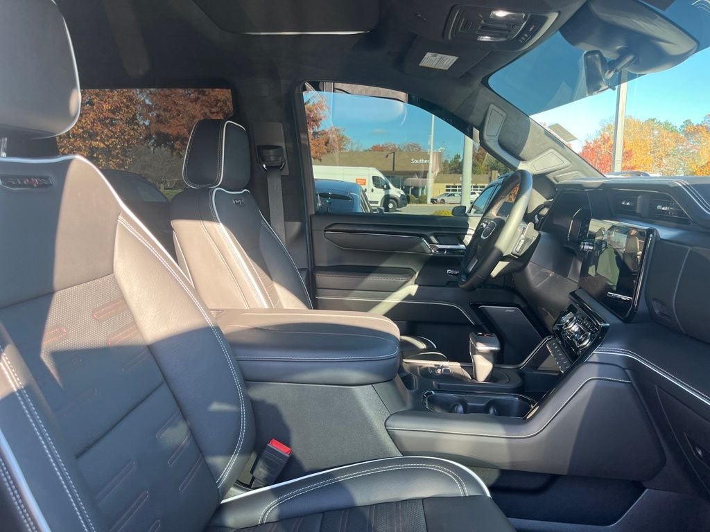 2025 GMC Sierra 1500 AT4X