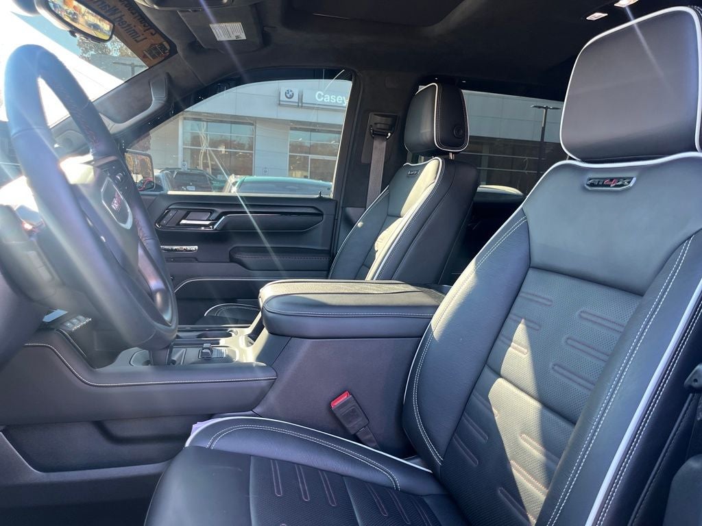 2025 GMC Sierra 1500 AT4X