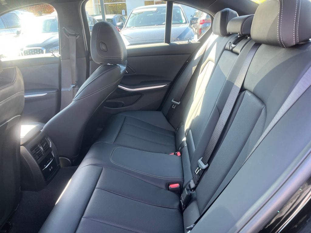 2026 BMW 3 Series 330i