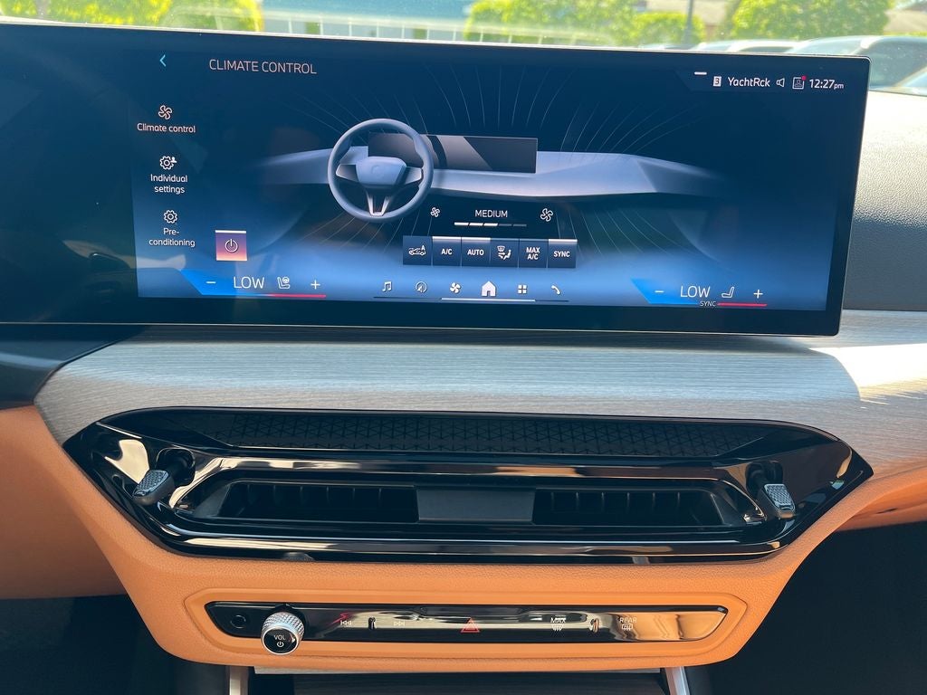 2025 BMW 3 Series 330i