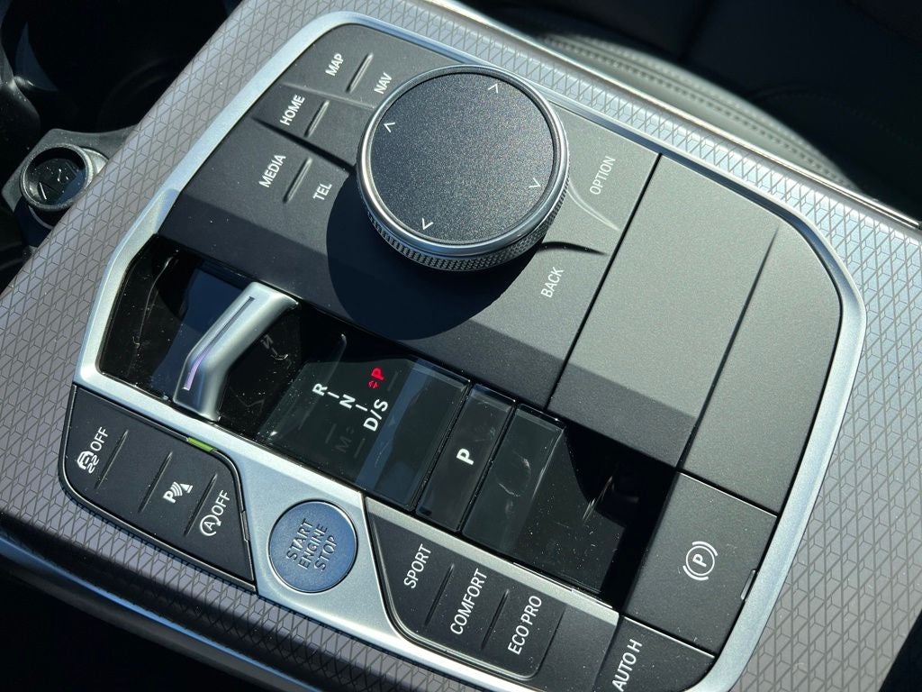 2025 BMW 3 Series 330i