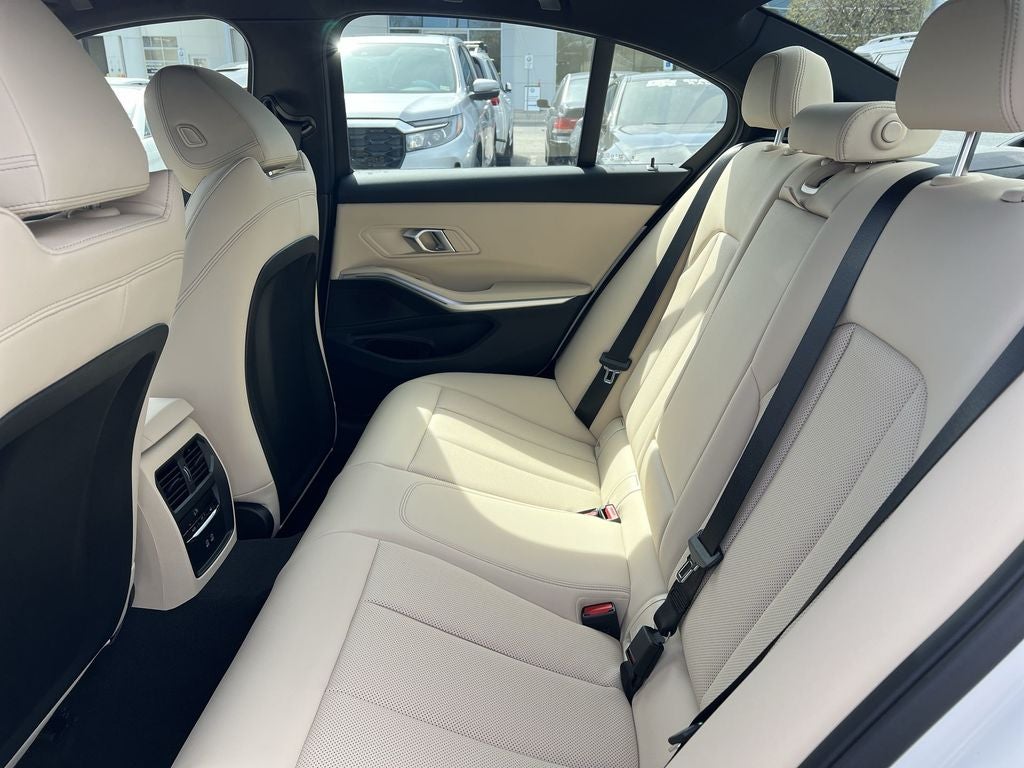 2025 BMW 3 Series 330i xDrive