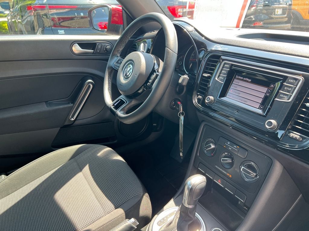 2019 Volkswagen Beetle 2.0T S