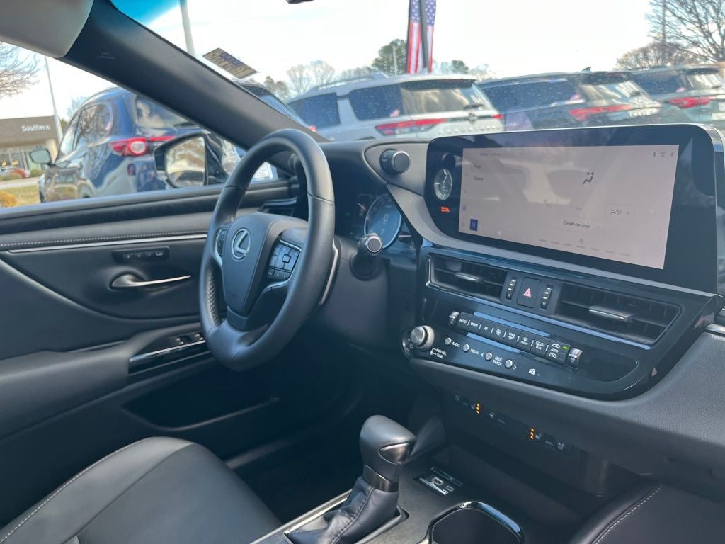 2024 Lexus ES 300h