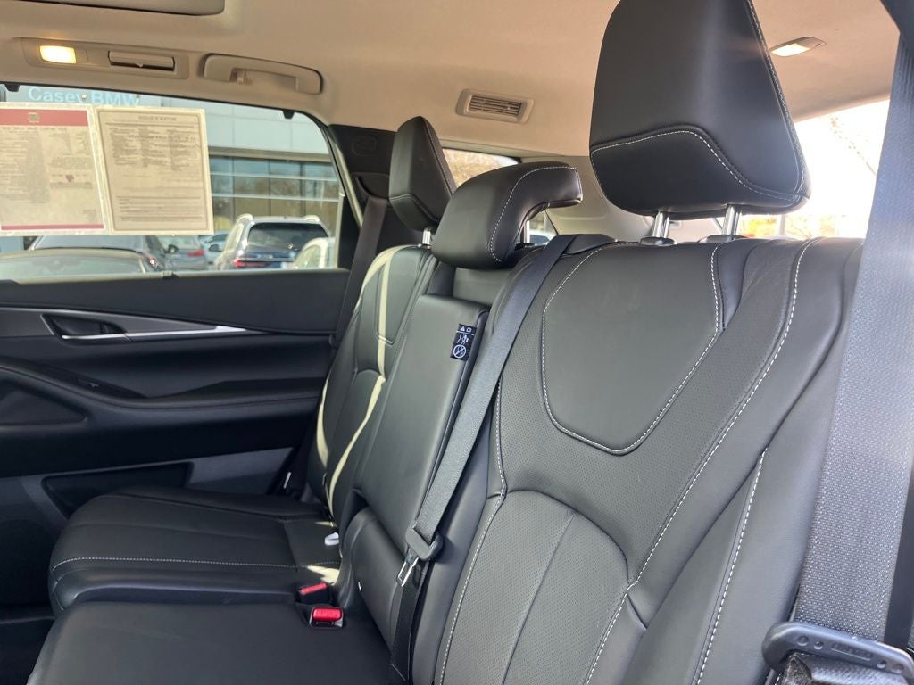 2023 INFINITI QX60 LUXE