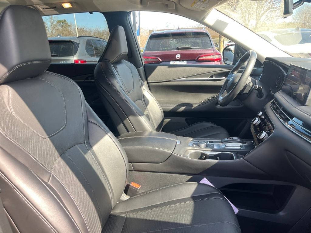 2023 INFINITI QX60 LUXE