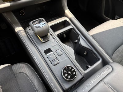2025 Nissan Pathfinder S