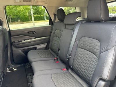 2025 Nissan Pathfinder S