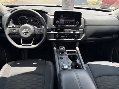 2025 Nissan Pathfinder S