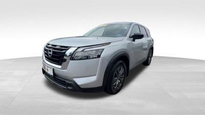 2025 Nissan Pathfinder S