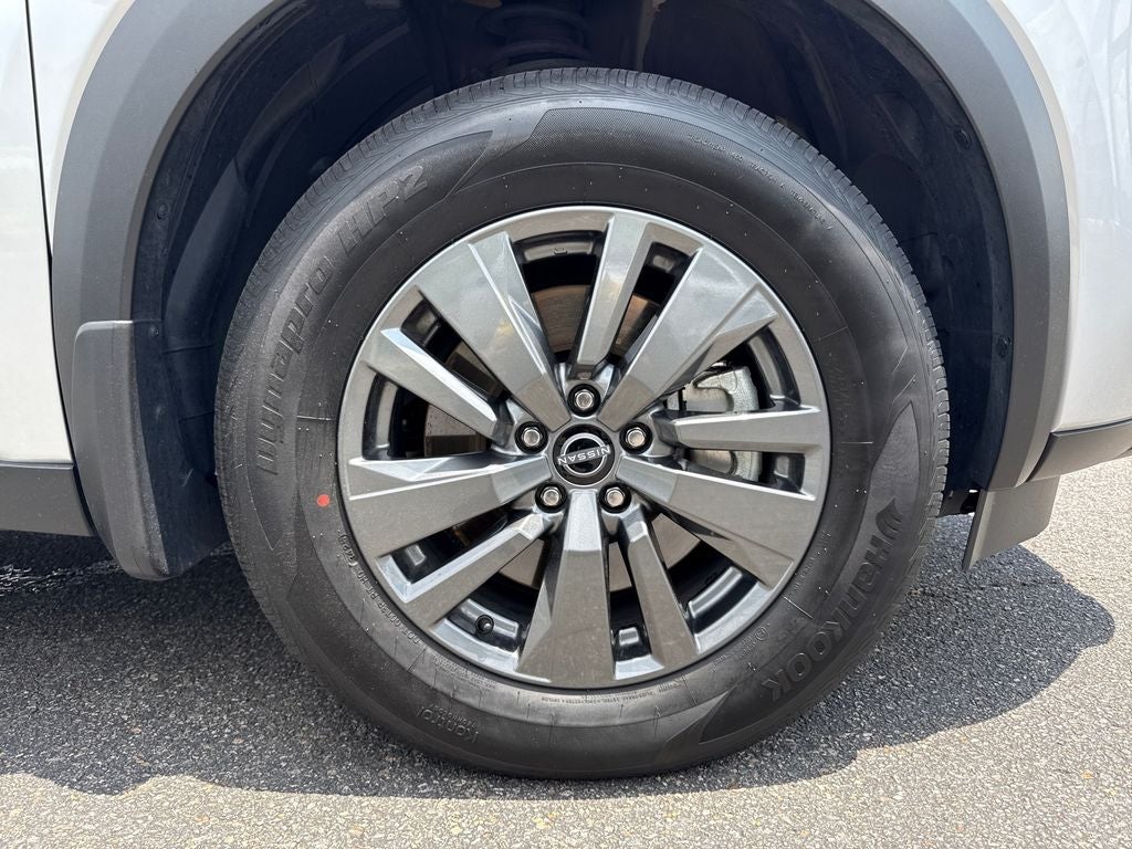 2025 Nissan Pathfinder S