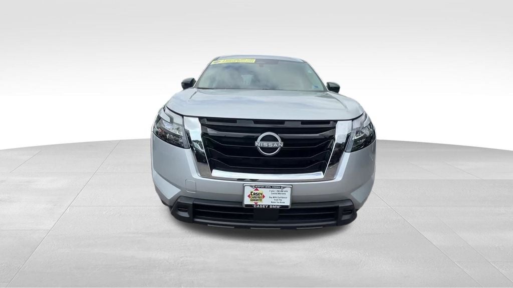 2025 Nissan Pathfinder S