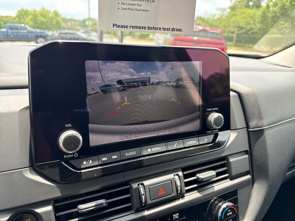 2025 Nissan Pathfinder S