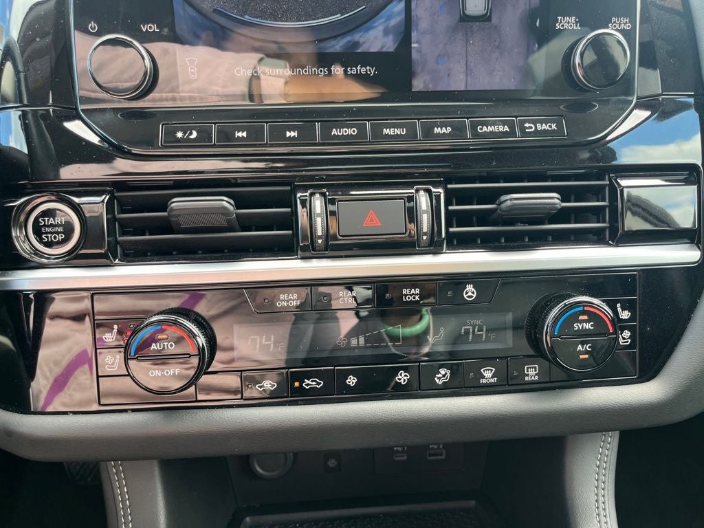 2023 Nissan Pathfinder Platinum