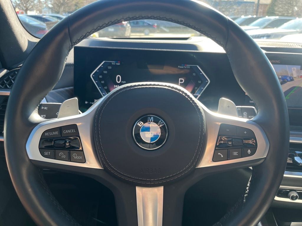 2025 BMW X7 xDrive40i