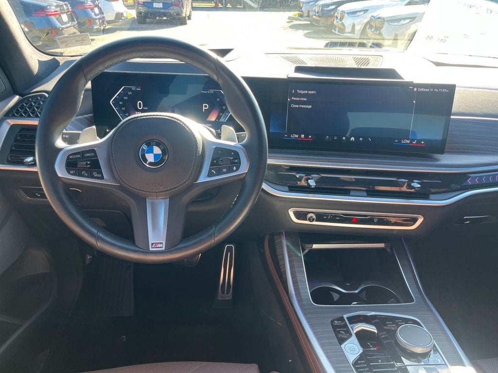 2025 BMW X7 xDrive40i