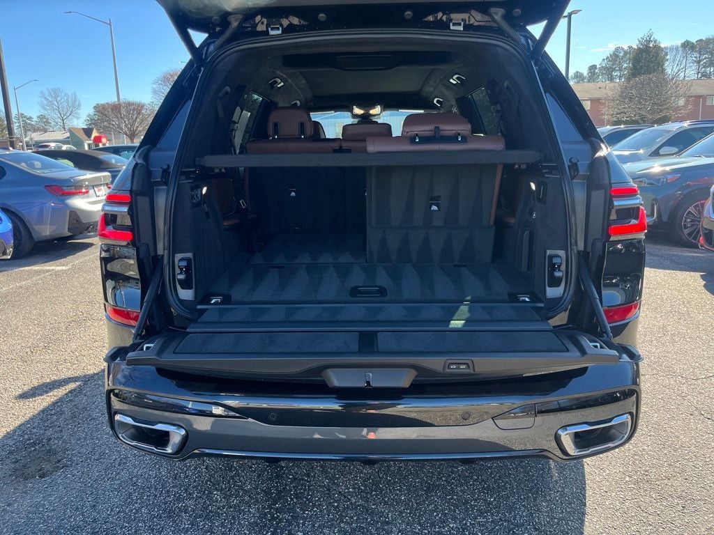 2025 BMW X7 xDrive40i