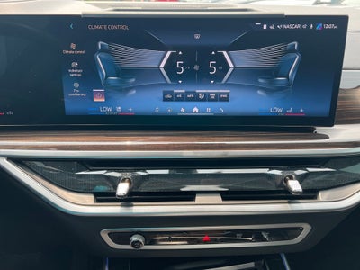 2026 BMW X7 xDrive40i