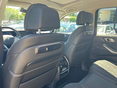 2024 BMW X7 xDrive40i