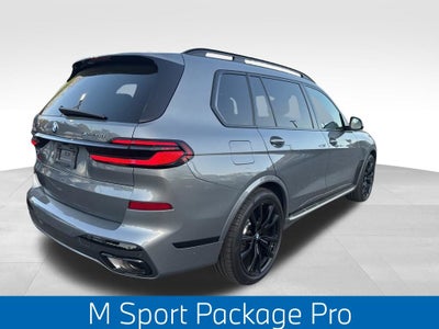 2025 BMW X7 xDrive40i