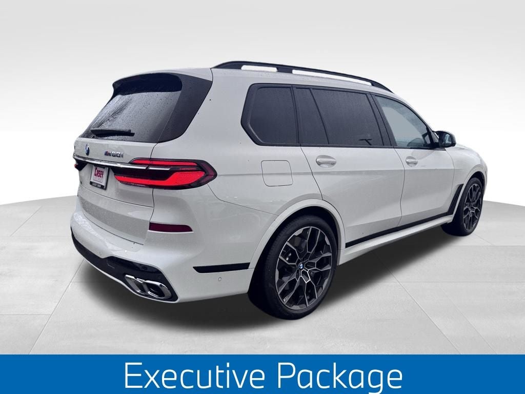 2025 BMW X7 M60i