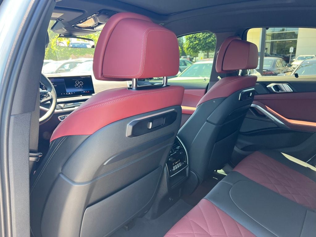 2025 BMW X6 xDrive40i