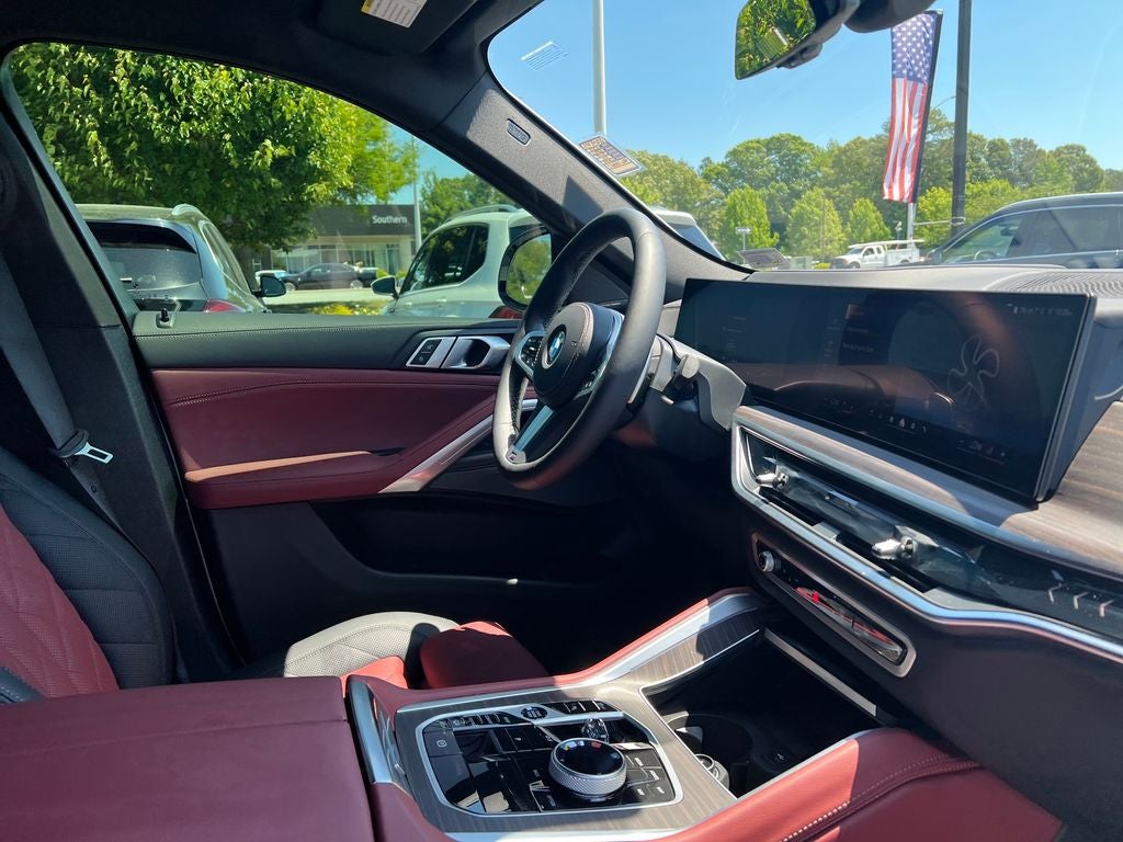 2025 BMW X6 xDrive40i
