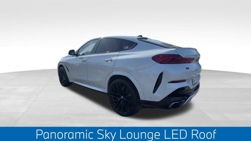 2021 BMW X6 M50i
