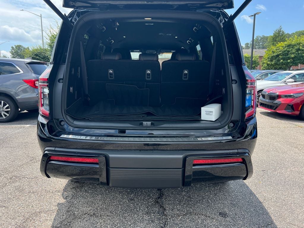 2025 Nissan Armada SL