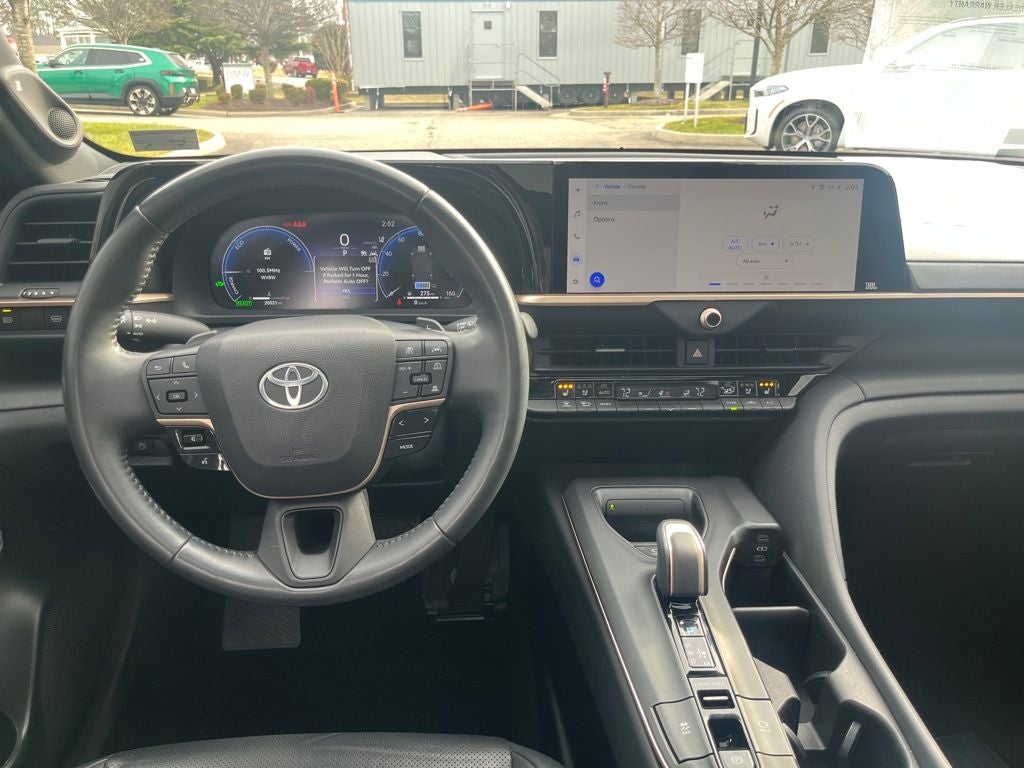 2023 Toyota Crown Platinum