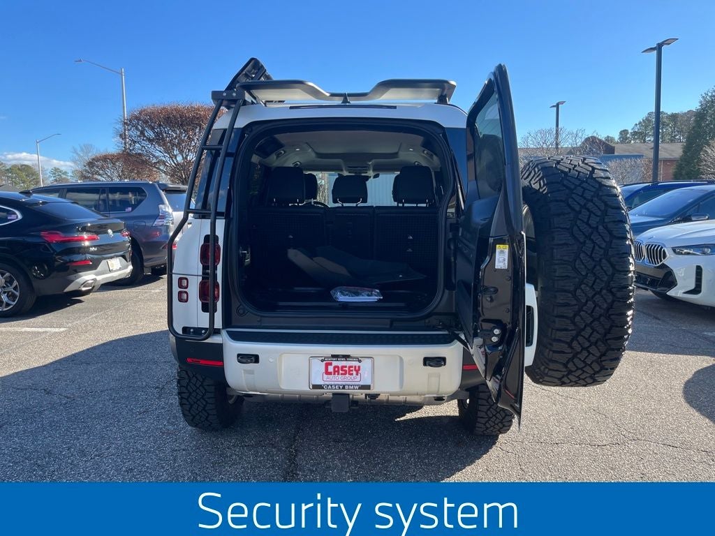 2024 Land Rover Defender 110 S