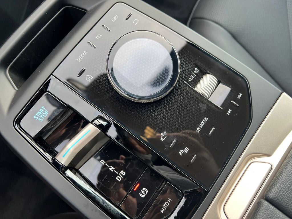 2026 BMW iX xDrive45