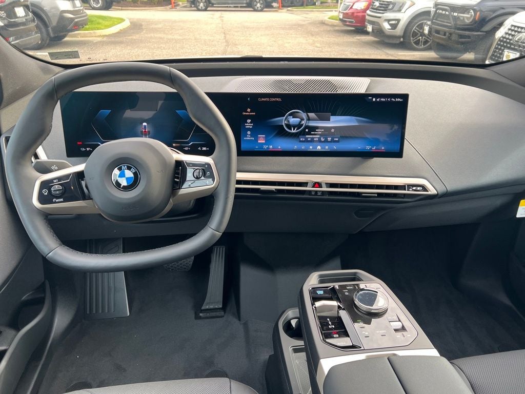 2026 BMW iX xDrive45