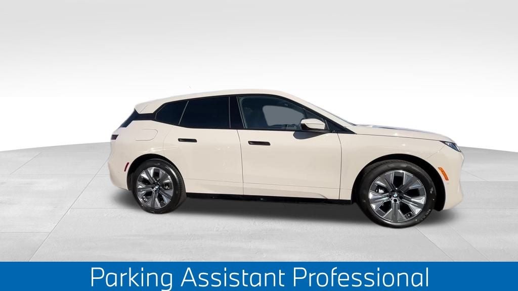 2026 BMW iX xDrive60