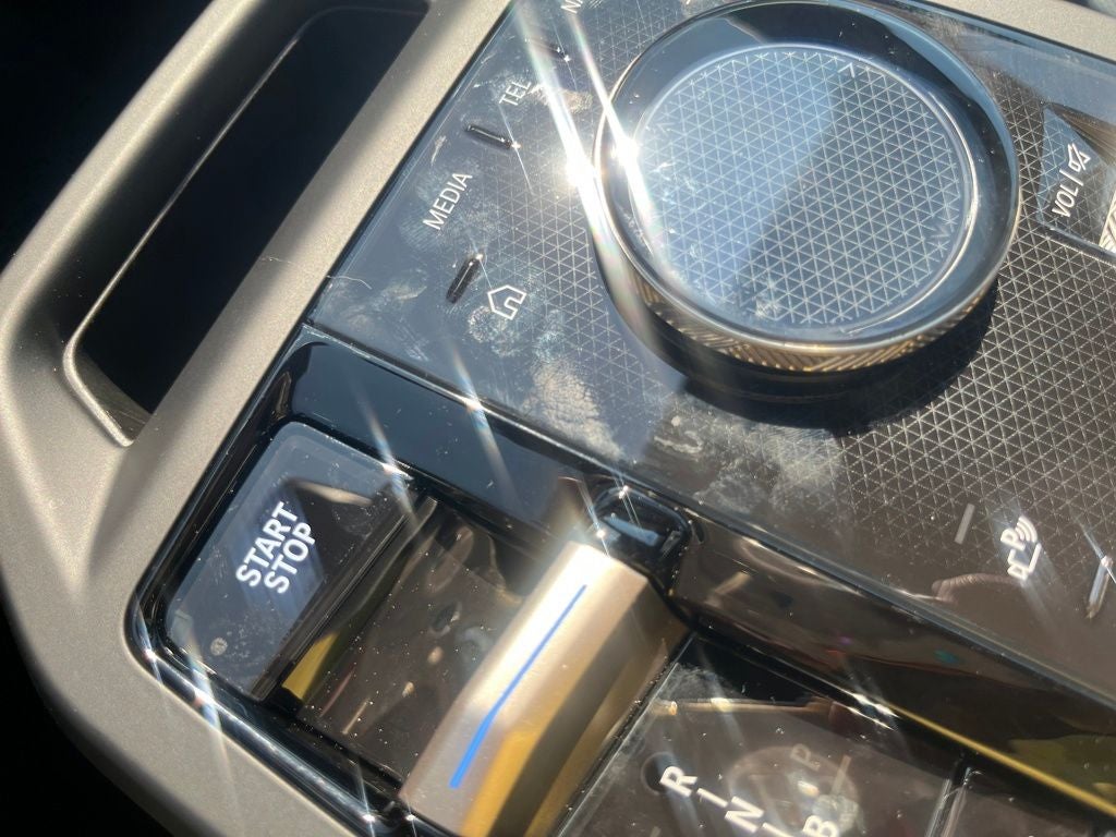 2026 BMW iX xDrive60