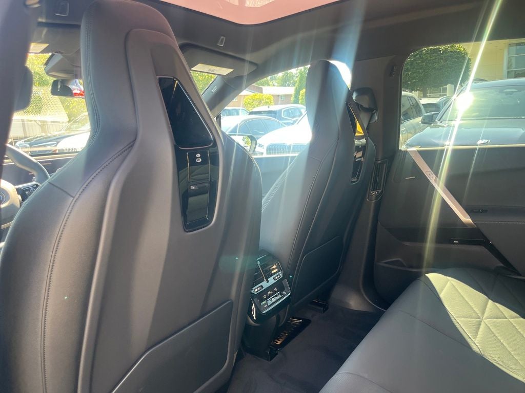 2026 BMW iX xDrive60