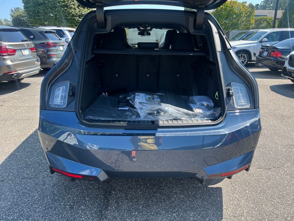 2026 BMW iX xDrive60