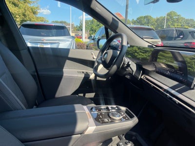 2026 BMW iX xDrive60