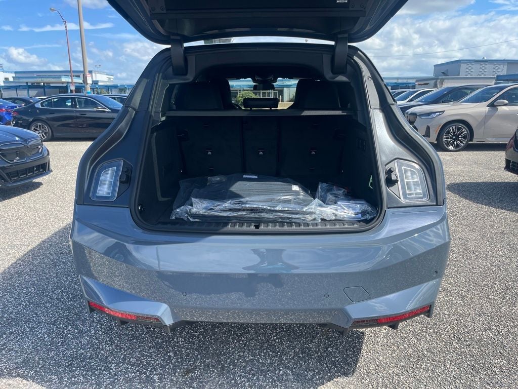 2026 BMW iX xDrive60