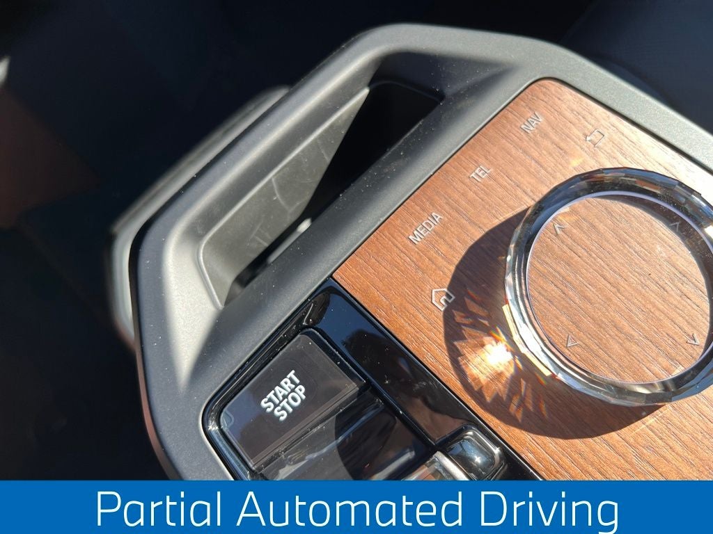 2026 BMW iX xDrive60