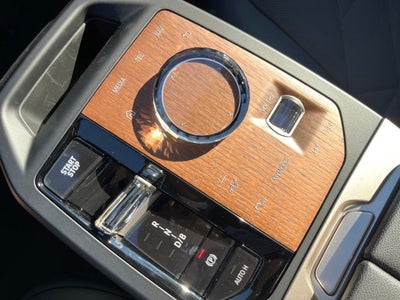 2026 BMW iX xDrive60