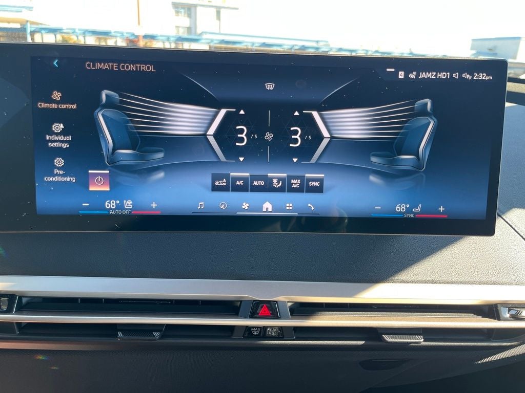 2026 BMW iX xDrive60