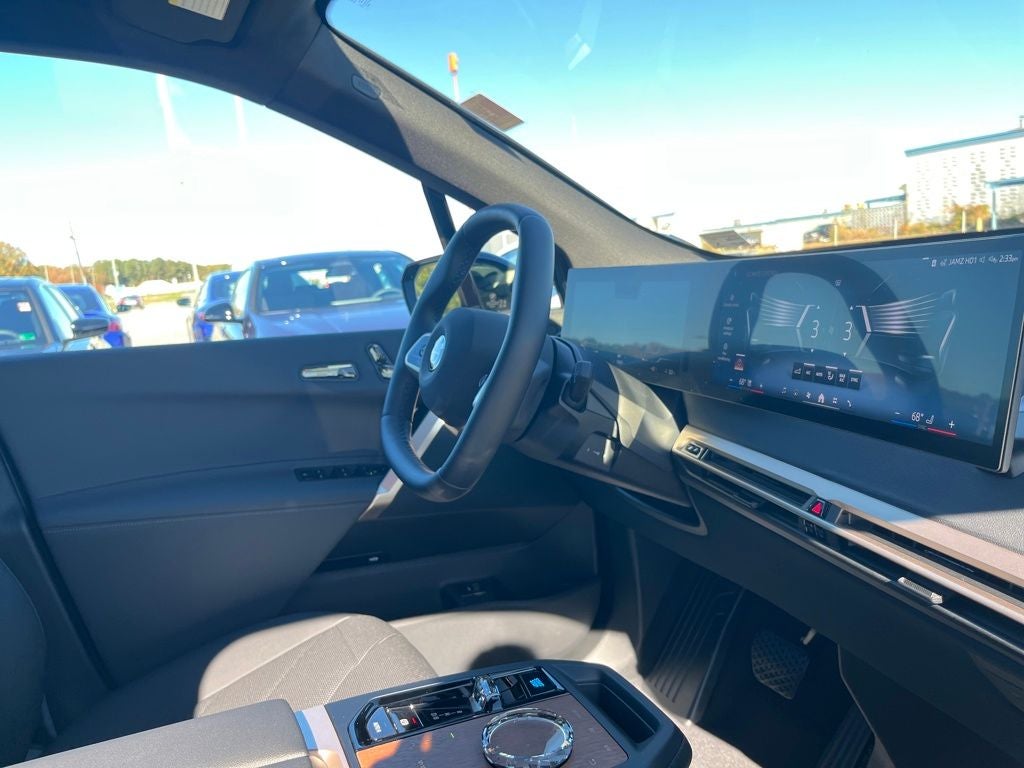 2026 BMW iX xDrive60