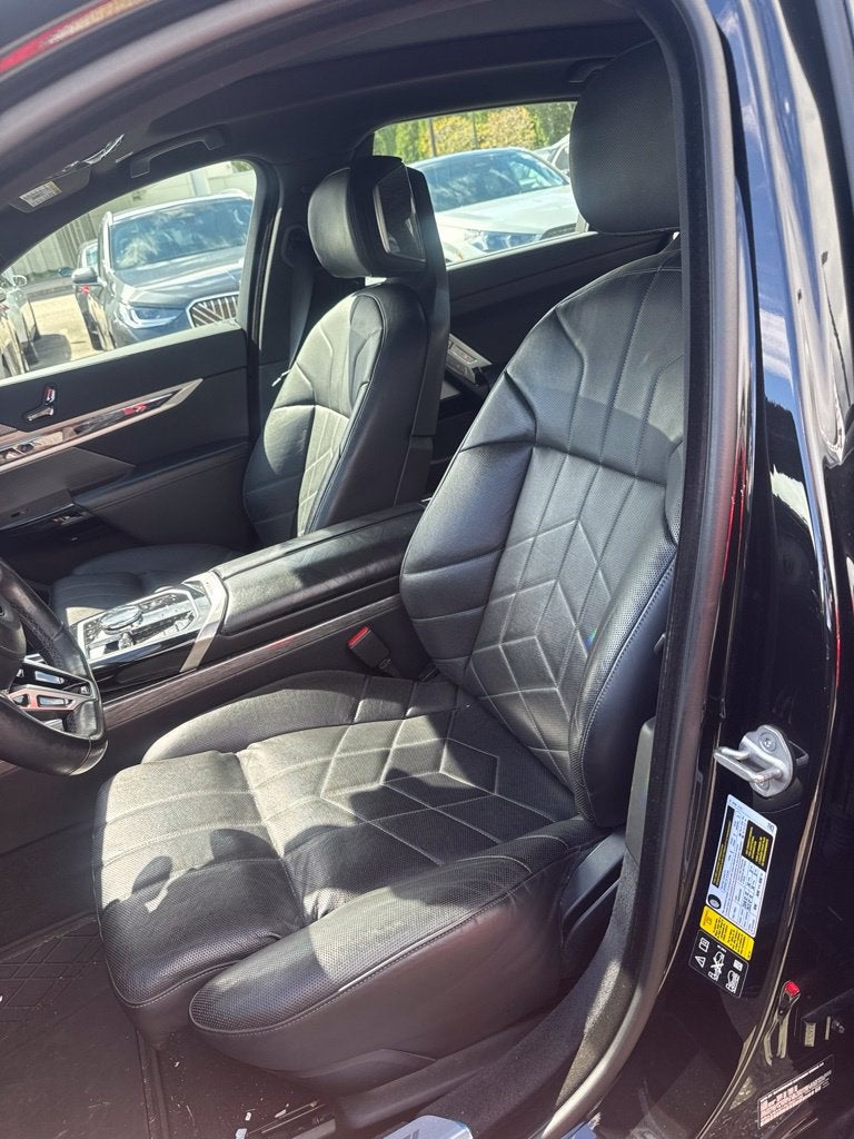2024 BMW 7 Series 740i xDrive