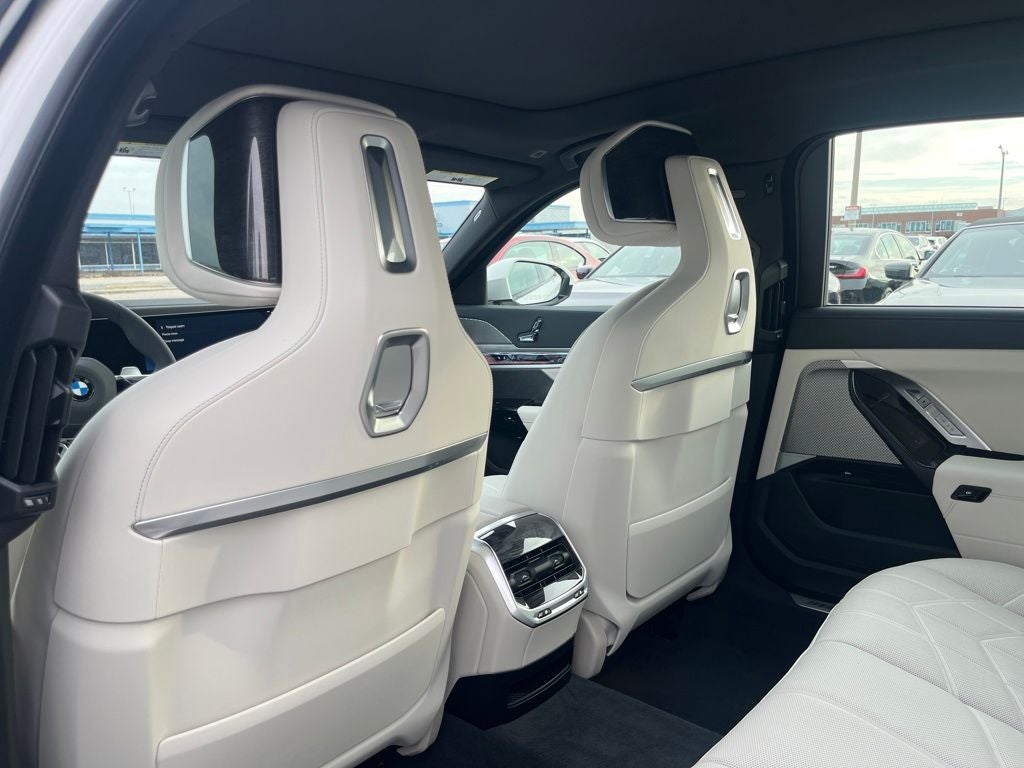 2026 BMW 7 Series 740i xDrive