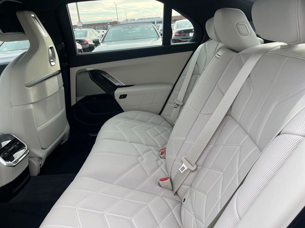2026 BMW 7 Series 740i xDrive