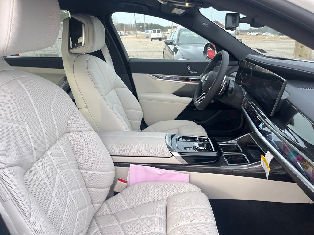 2026 BMW 7 Series 740i xDrive
