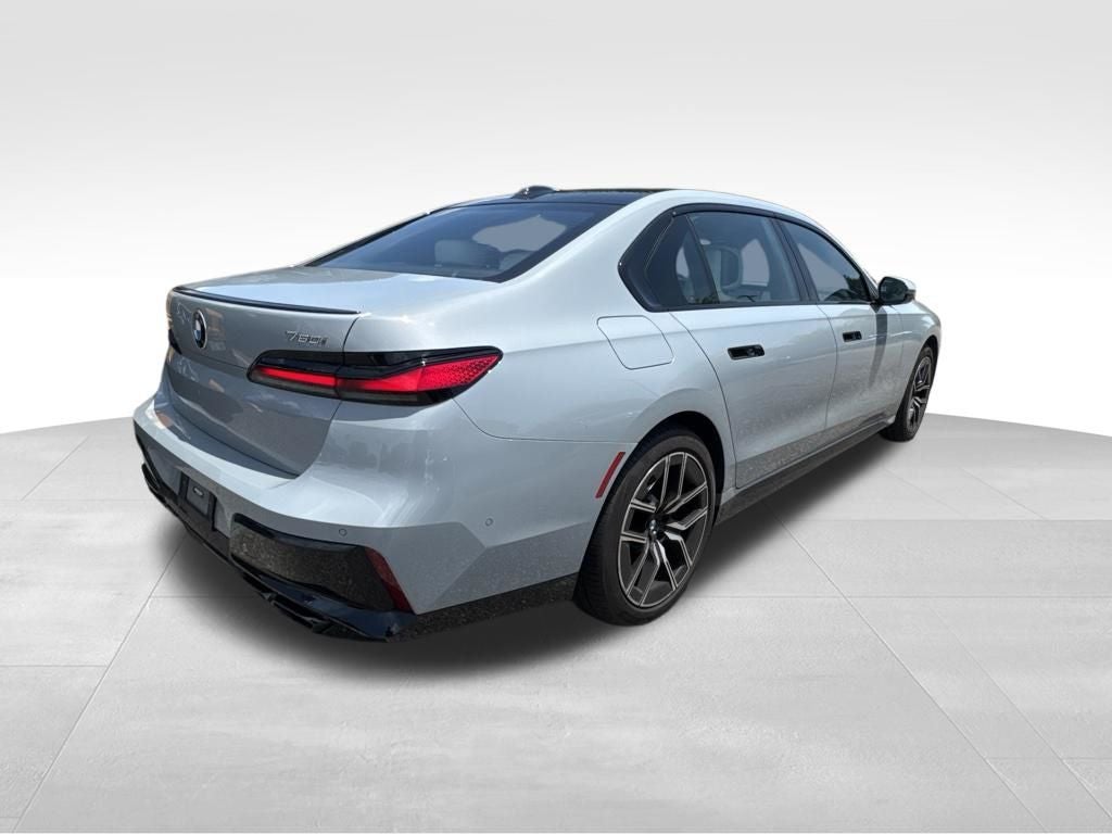 2023 BMW 7 Series 760i xDrive